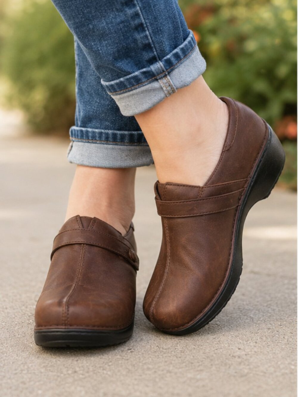 Dansko Solstice Brown Oiled Leather Clogs Women's EU 41 US 10.5-11 Comfort Shoes